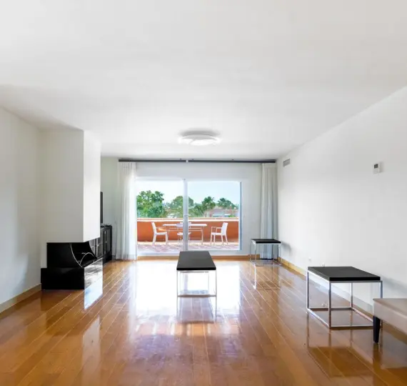 Venta de ático en Guadalmina Baja