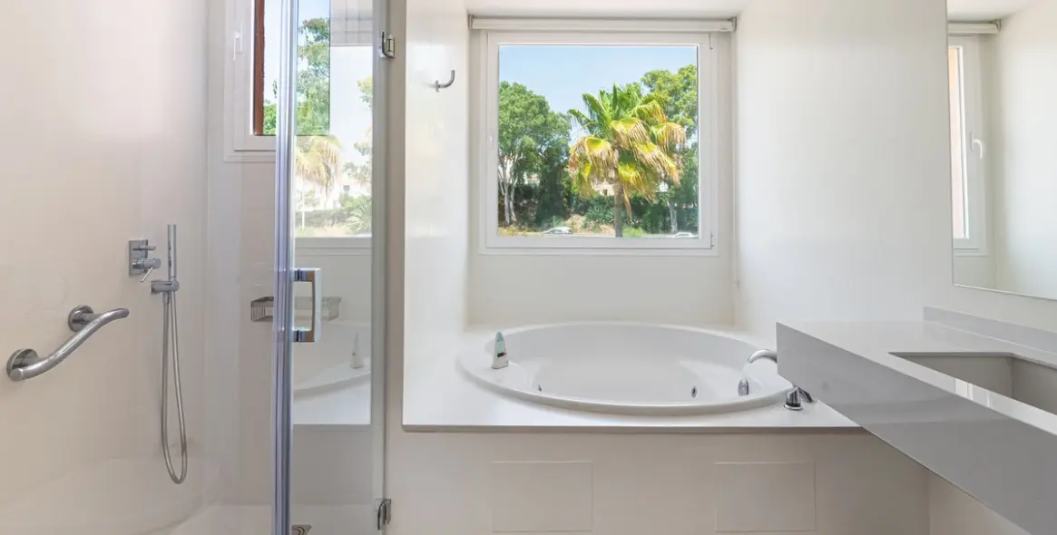 Продажа пентхауса в Guadalmina Baja 13