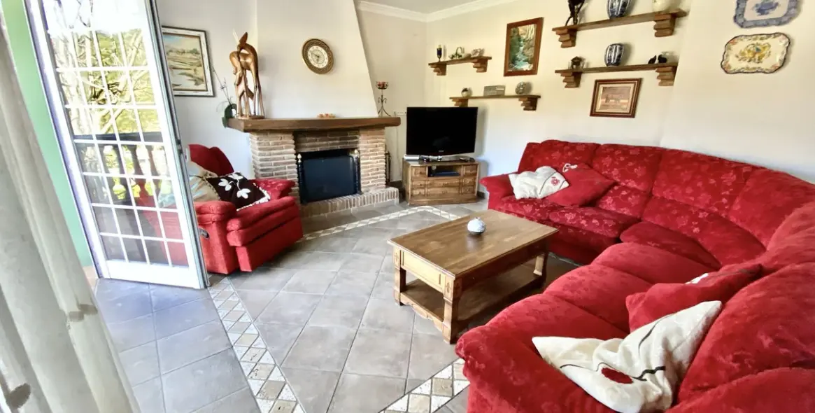 Продажа  отдельно стоящей виллы в Benahavís (район Benahavís) 7