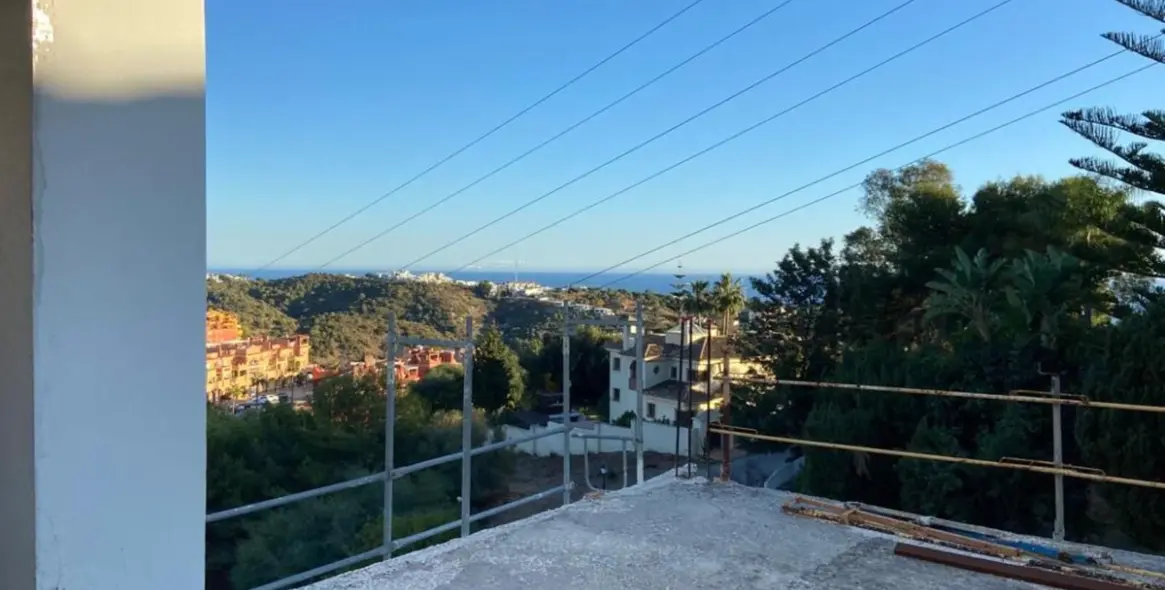 Venta de villa independiente en Las Chapas 2