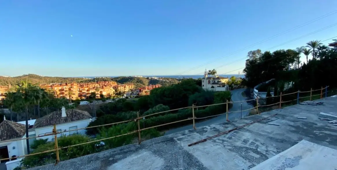 Venta de villa independiente en Las Chapas 3