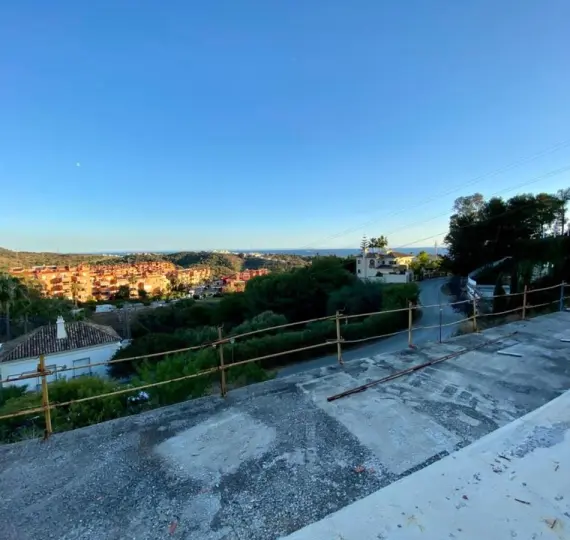 Продажа  отдельно стоящей виллы в Las Chapas