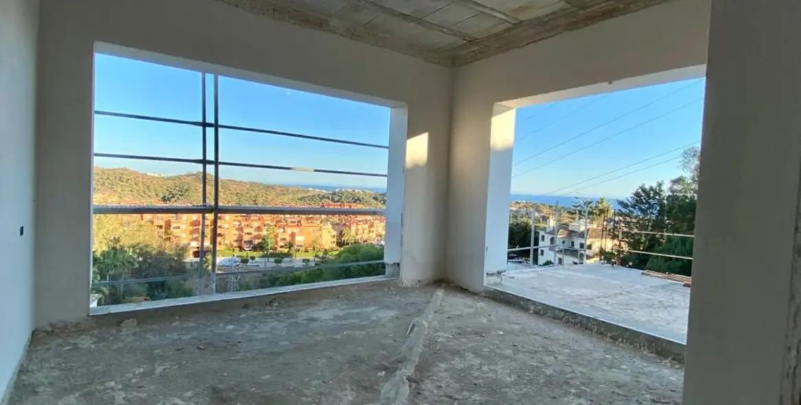 Venta de villa independiente en Las Chapas 4