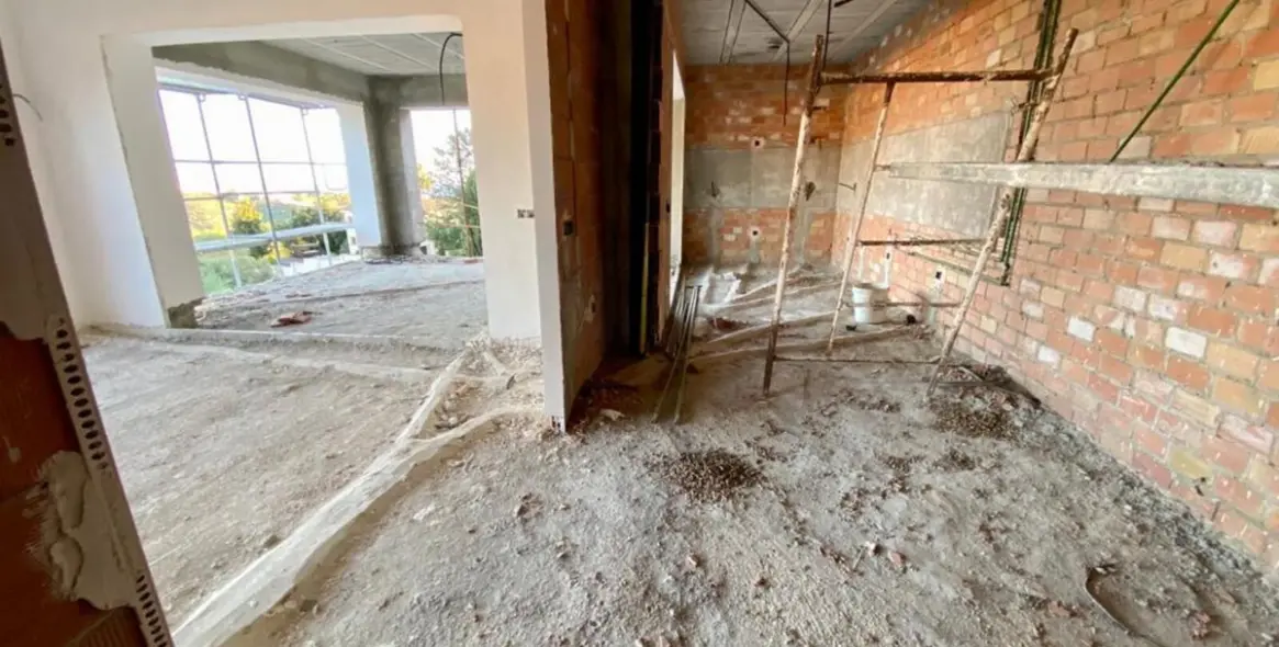 Venta de villa independiente en Las Chapas 10