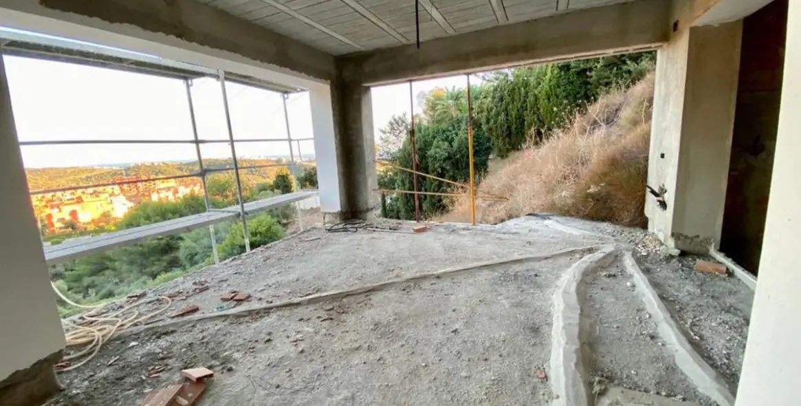 Venta de villa independiente en Las Chapas 15