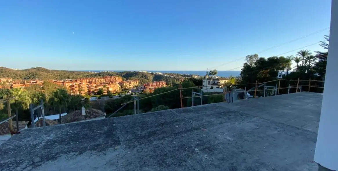 Venta de villa independiente en Las Chapas 20