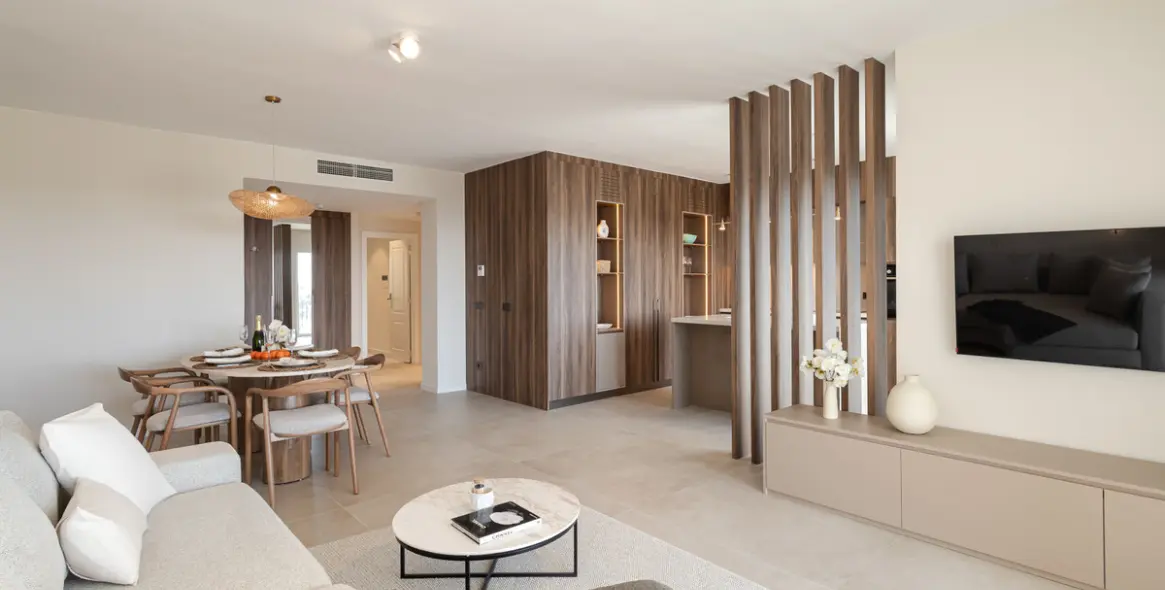 Sale of middle floor apartment in Benahavís 5