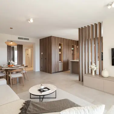 Alquiler a largo plazo de apartamento en planta media en Benahavís