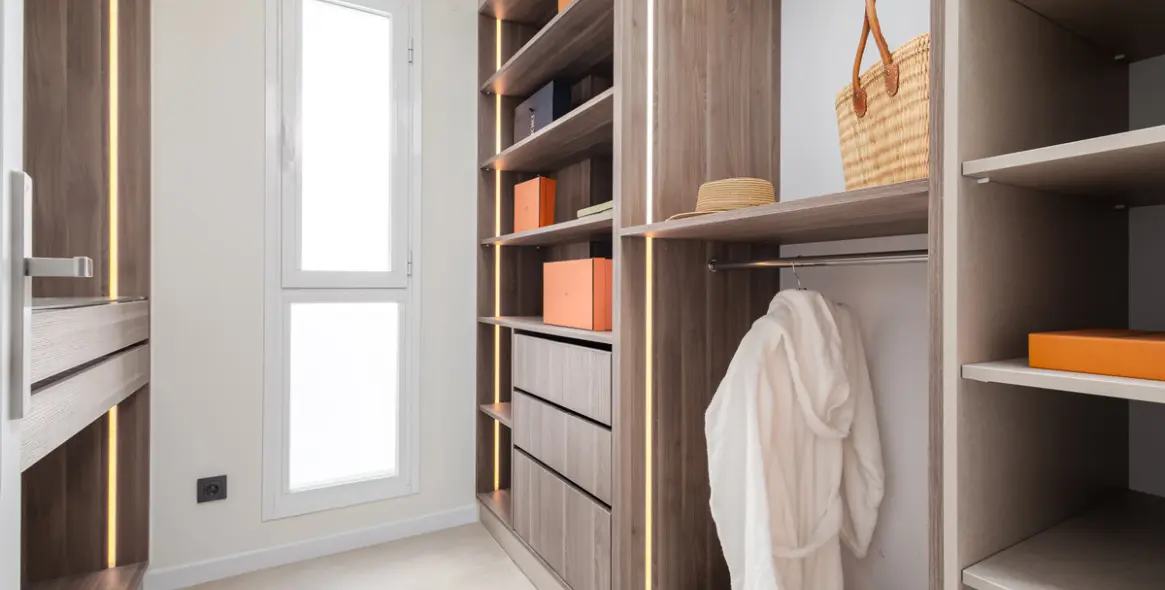 Sale of middle floor apartment in Benahavís 7