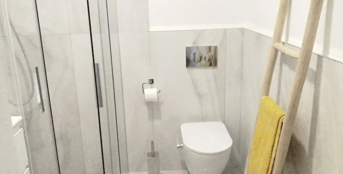 Sale of detached villa in Cerros del Aguila 38