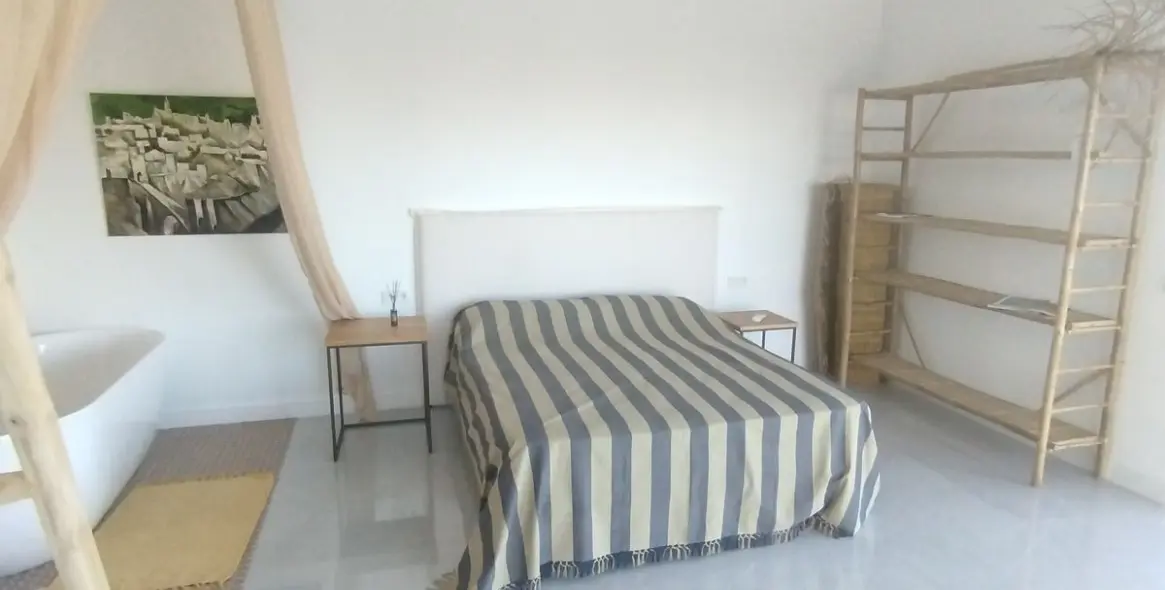 Sale of detached villa in Cerros del Aguila 39