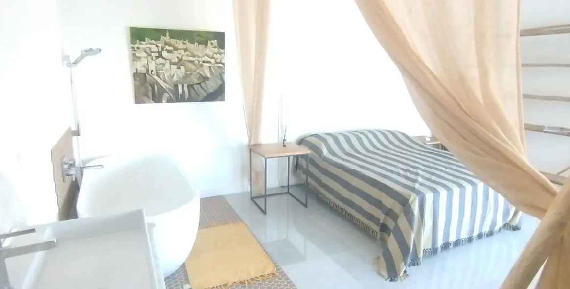 Sale of detached villa in Cerros del Aguila 42