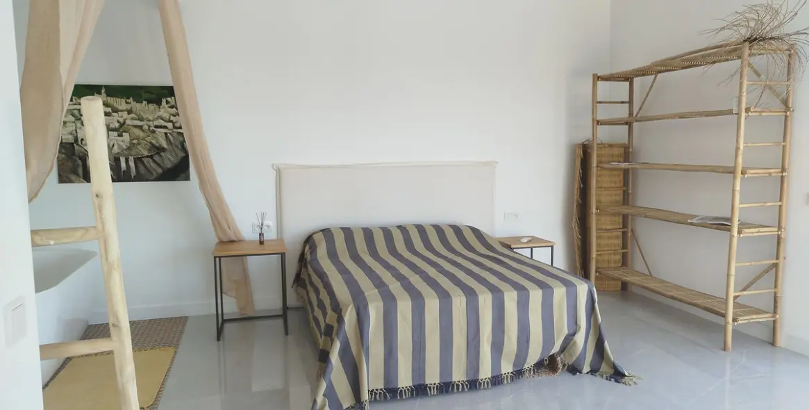 Sale of detached villa in Cerros del Aguila 44