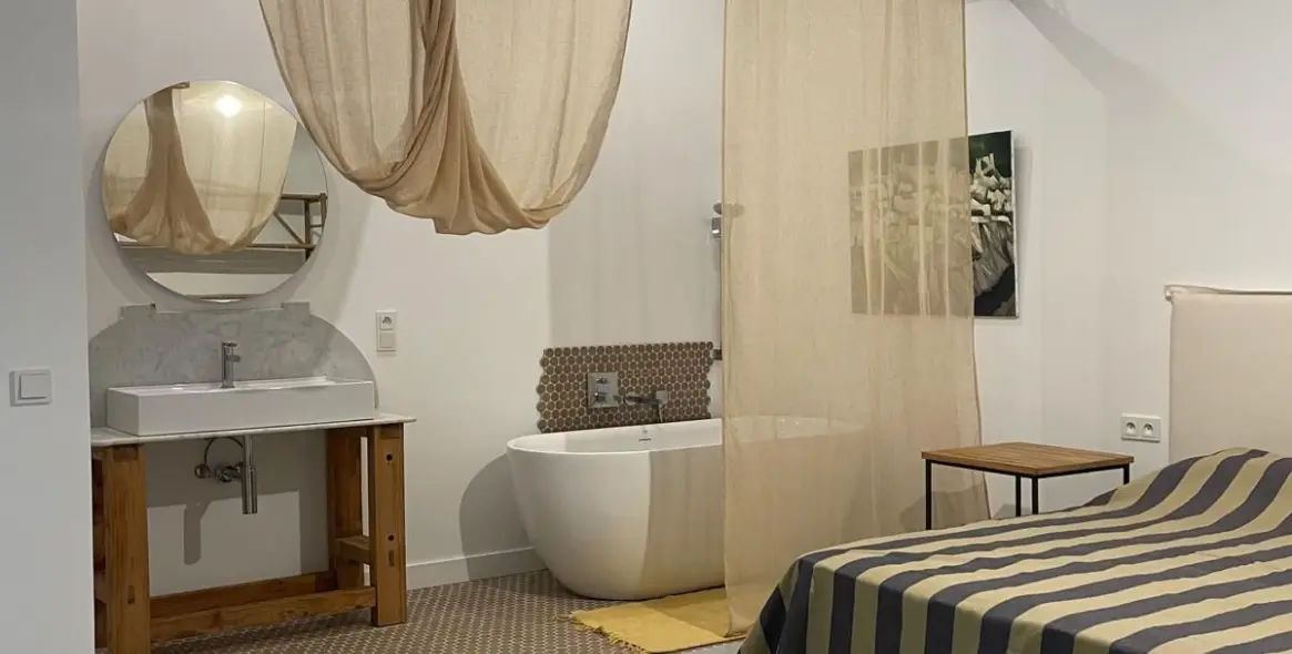 Sale of detached villa in Cerros del Aguila 46