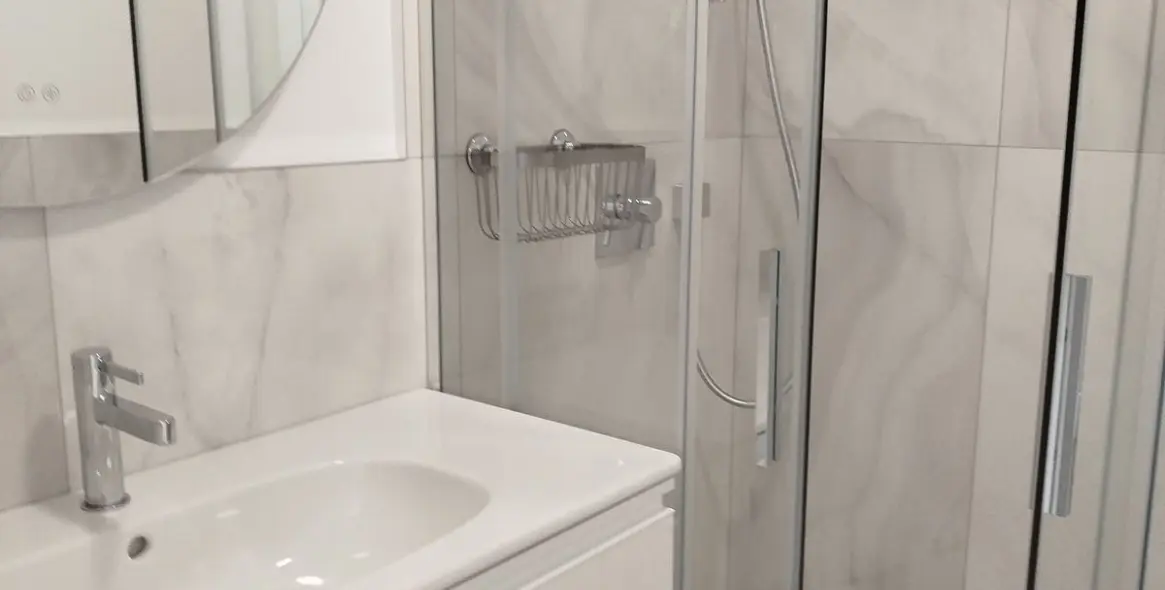 Sale of detached villa in Cerros del Aguila 50