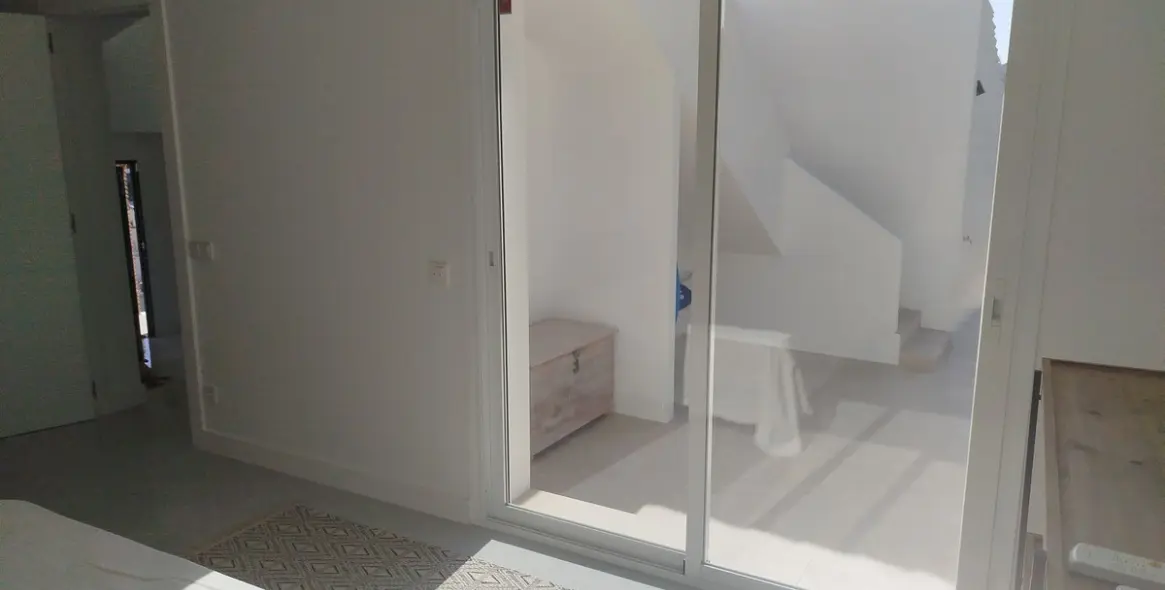 Sale of detached villa in Cerros del Aguila 51