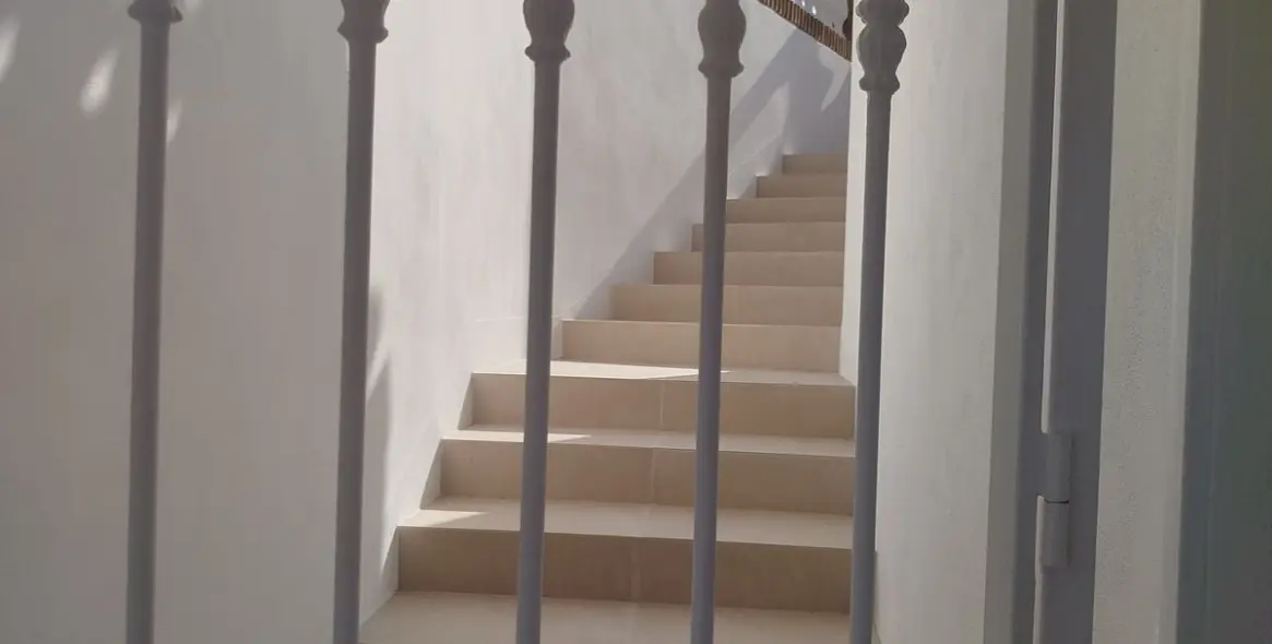 Sale of detached villa in Cerros del Aguila 66