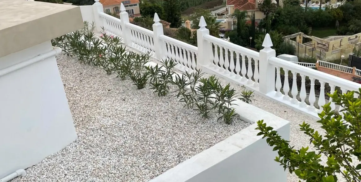 Sale of detached villa in Cerros del Aguila 85