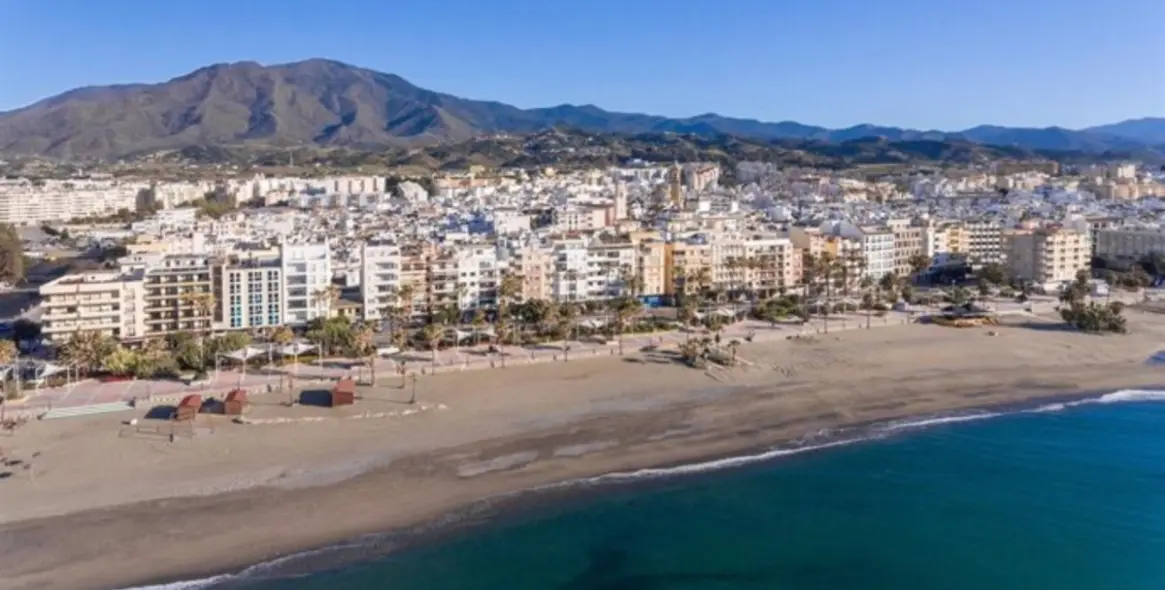 Продажа апартаментов на среднем этаже в Estepona 29