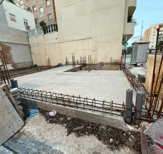 Жилой участок R4988893