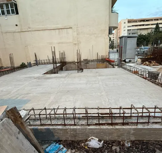 Жилой участок R4988893