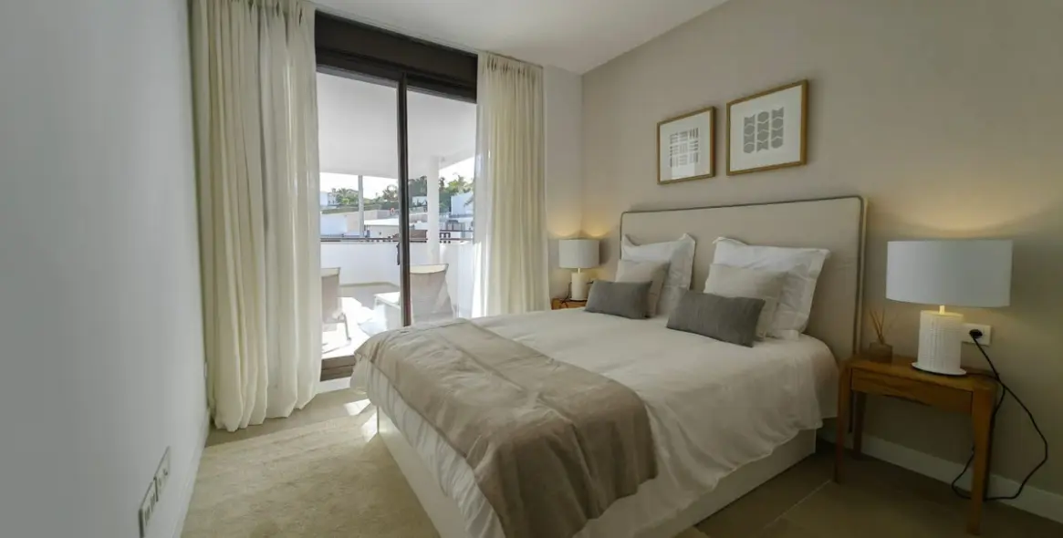 Продажа апартаментов на первом этаже в Estepona 4