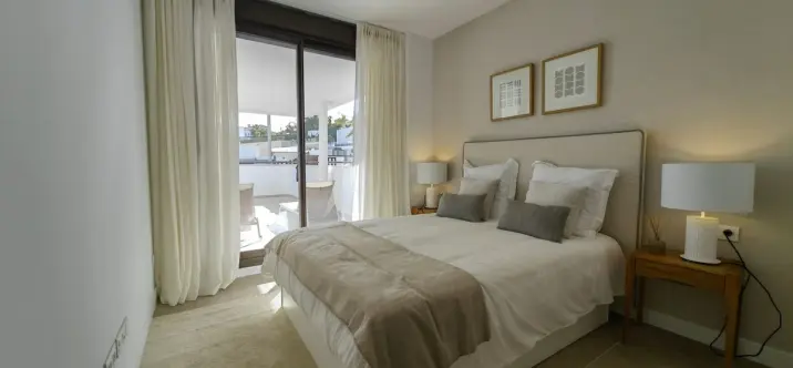 Venta de apartamento en planta baja en Estepona 3