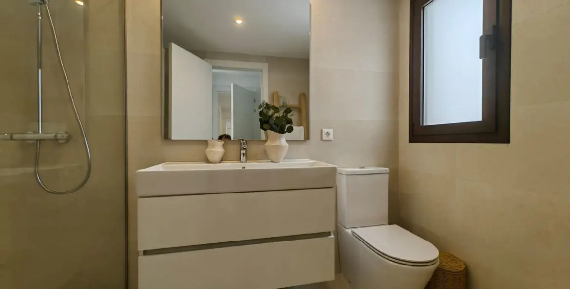 Продажа апартаментов на первом этаже в Estepona 5