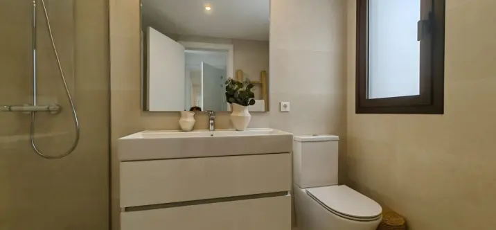 Venta de apartamento en planta baja en Estepona 4