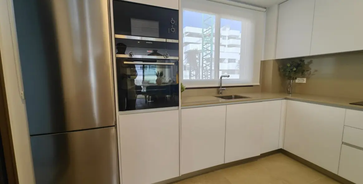 Продажа апартаментов на первом этаже в Estepona 11