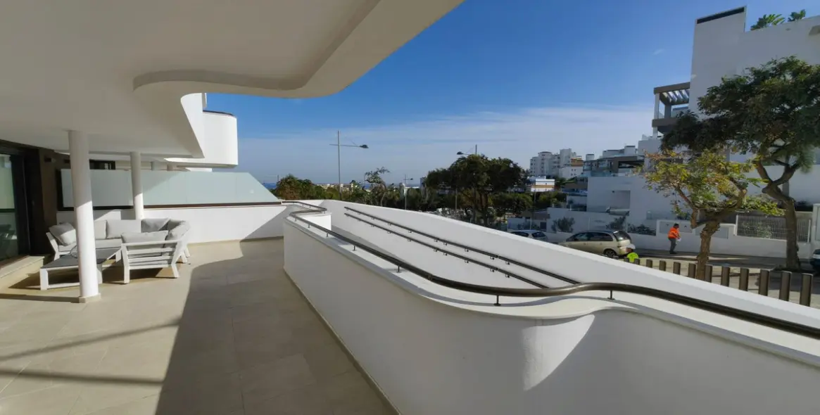 Продажа апартаментов на первом этаже в Estepona 25