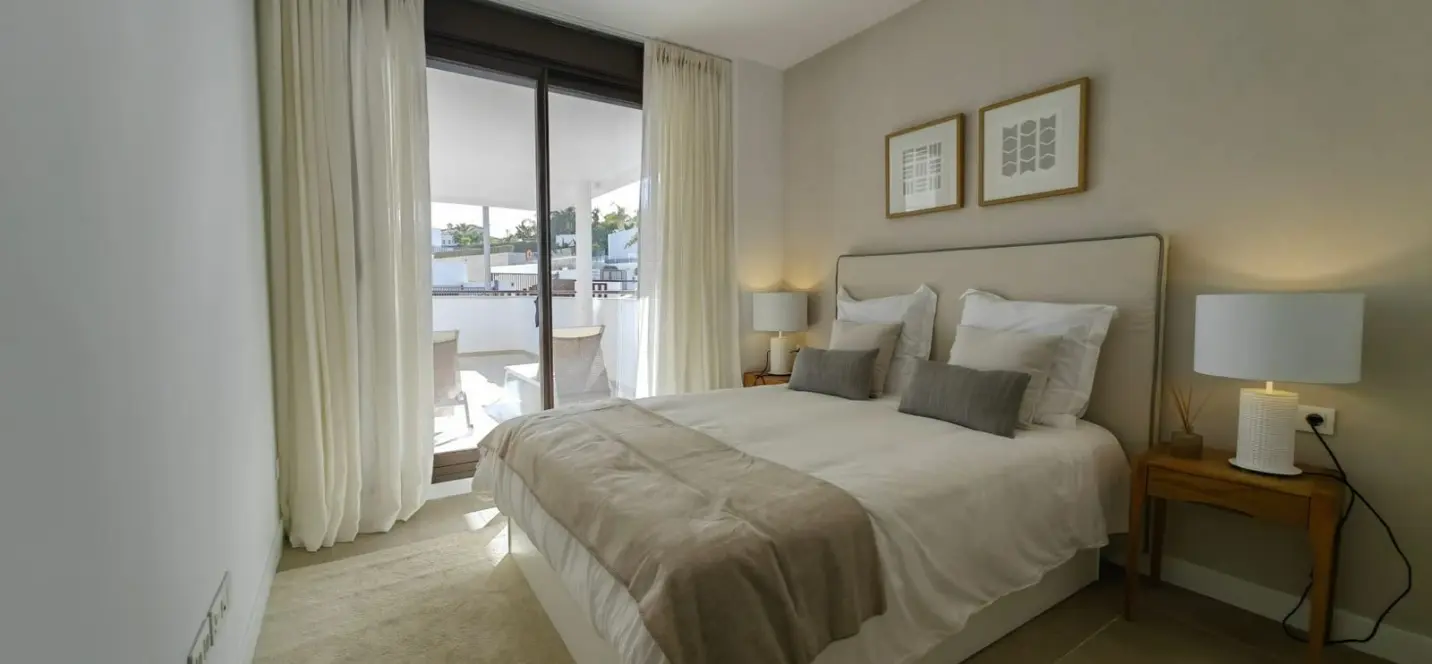 Sale of ground floor apartment in Estepona 3