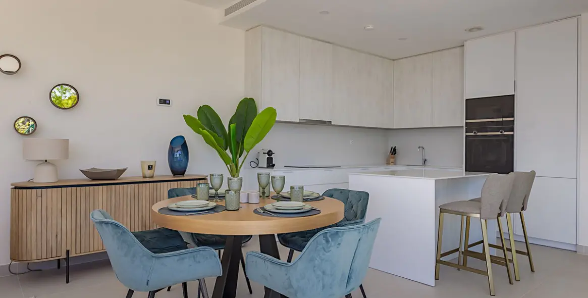 Продажа дома на две семьи в Casares Playa 4