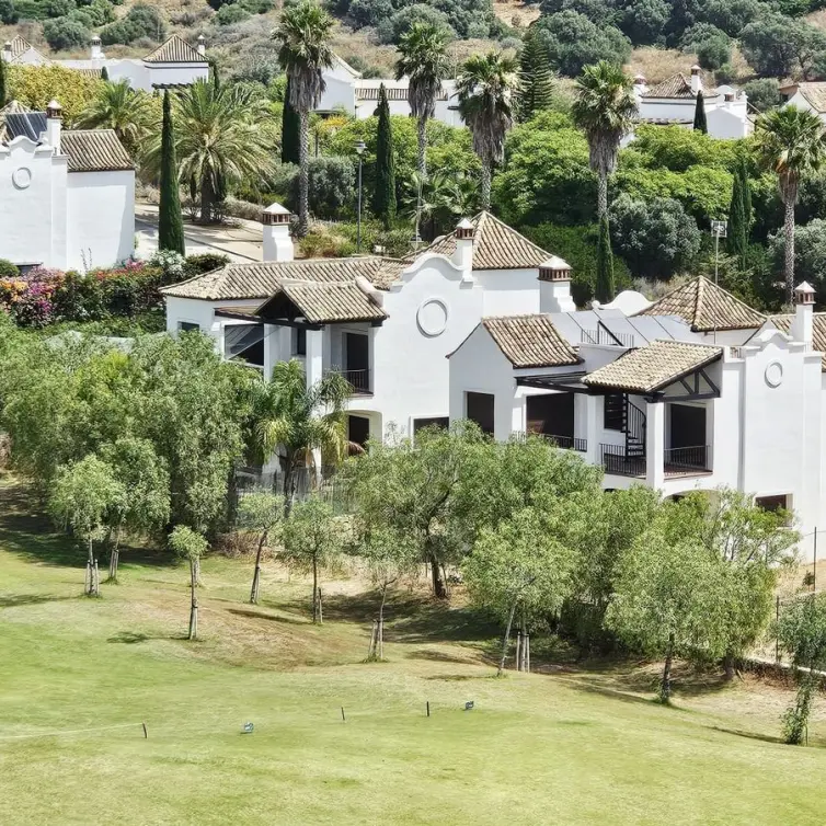Venta de villa independiente en Estepona
