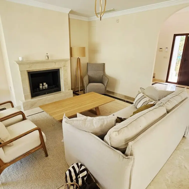 Venta de villa independiente en Estepona