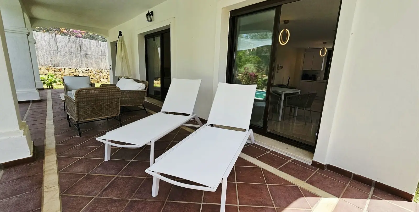 Sale of detached villa in Estepona 16
