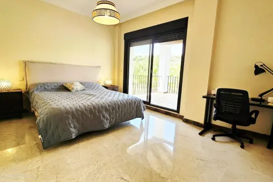 Image 29 thumb