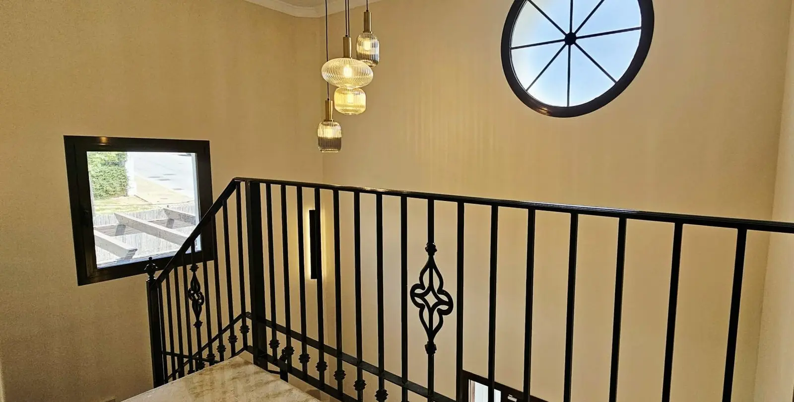 Sale of detached villa in Estepona 38