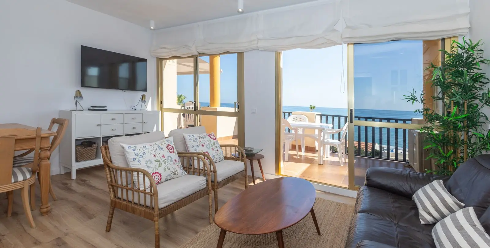 Venta de ático en Elviria 3