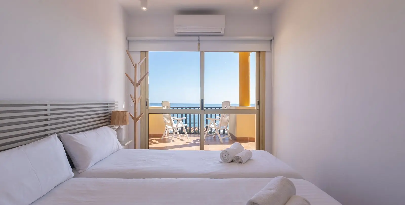 Venta de ático en Elviria 14
