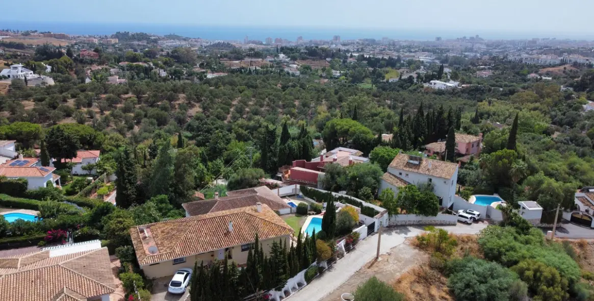 Sale of detached villa in Mijas 2