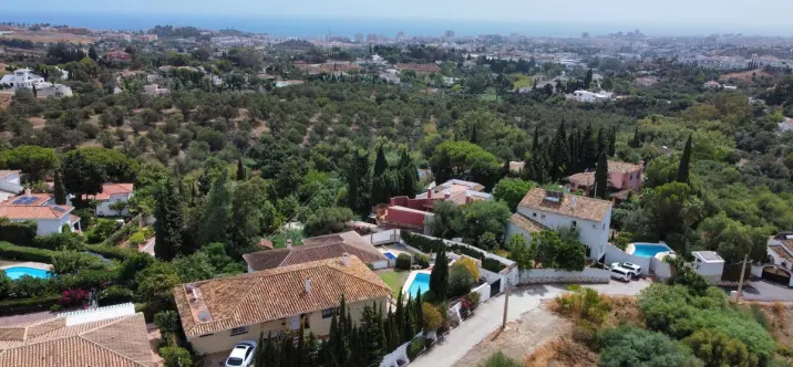 Sale of detached villa in Mijas 1
