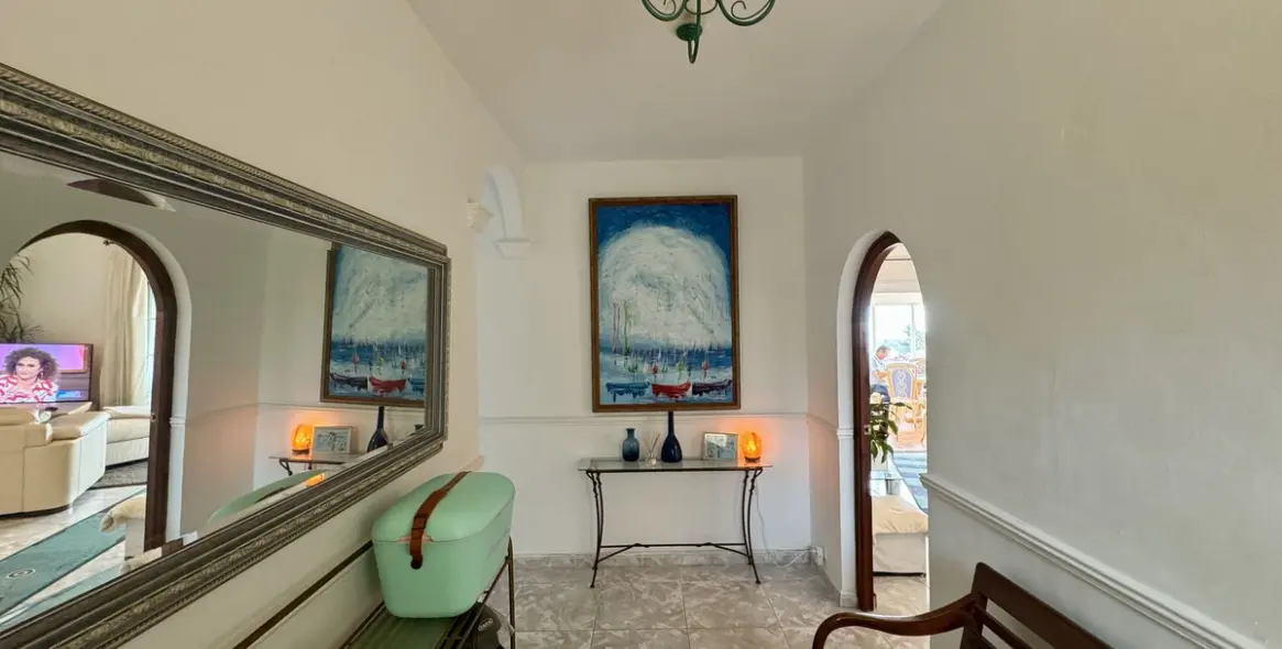 Продажа  отдельно стоящей виллы в Mijas 34