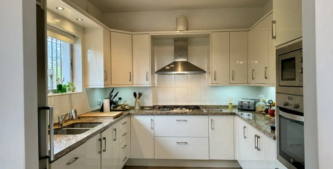 Продажа  отдельно стоящей виллы в Mijas 51