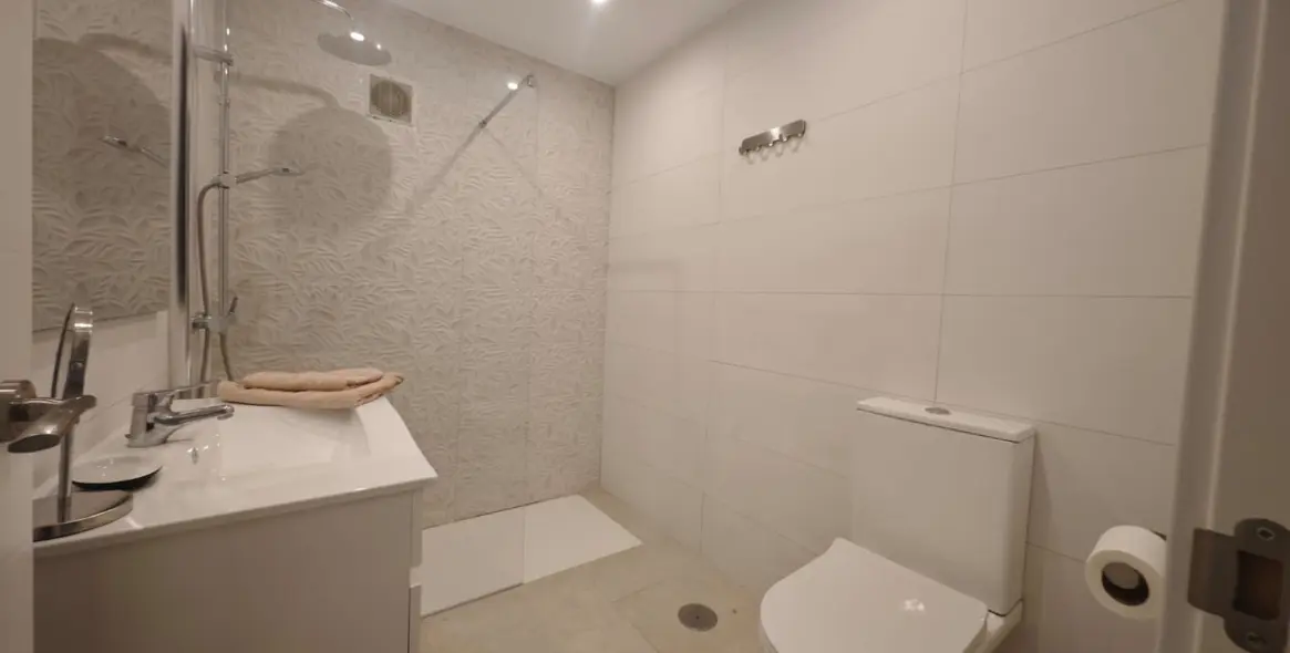 Sale of detached villa in Mijas Golf 32