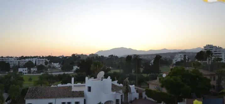 Продажа двухуровневого пентхауса в Guadalmina Alta 0