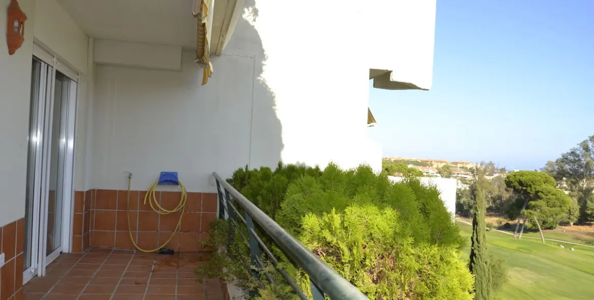 Venta de ático dúplex en Guadalmina Alta 27