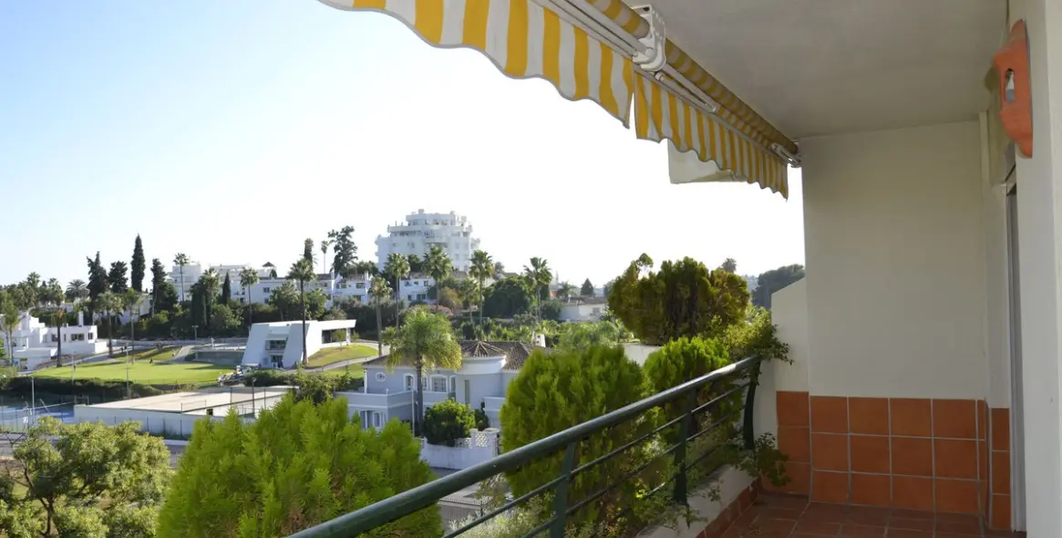 Venta de ático dúplex en Guadalmina Alta 33