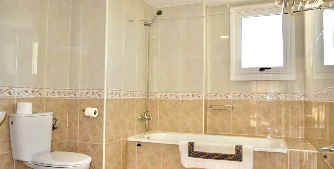 Venta de ático dúplex en Guadalmina Alta 50