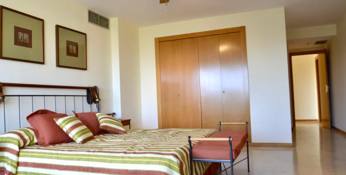 Venta de ático dúplex en Guadalmina Alta 52